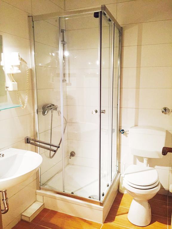 Hotel Gaya Bad Soden am Taunus Phòng bức ảnh